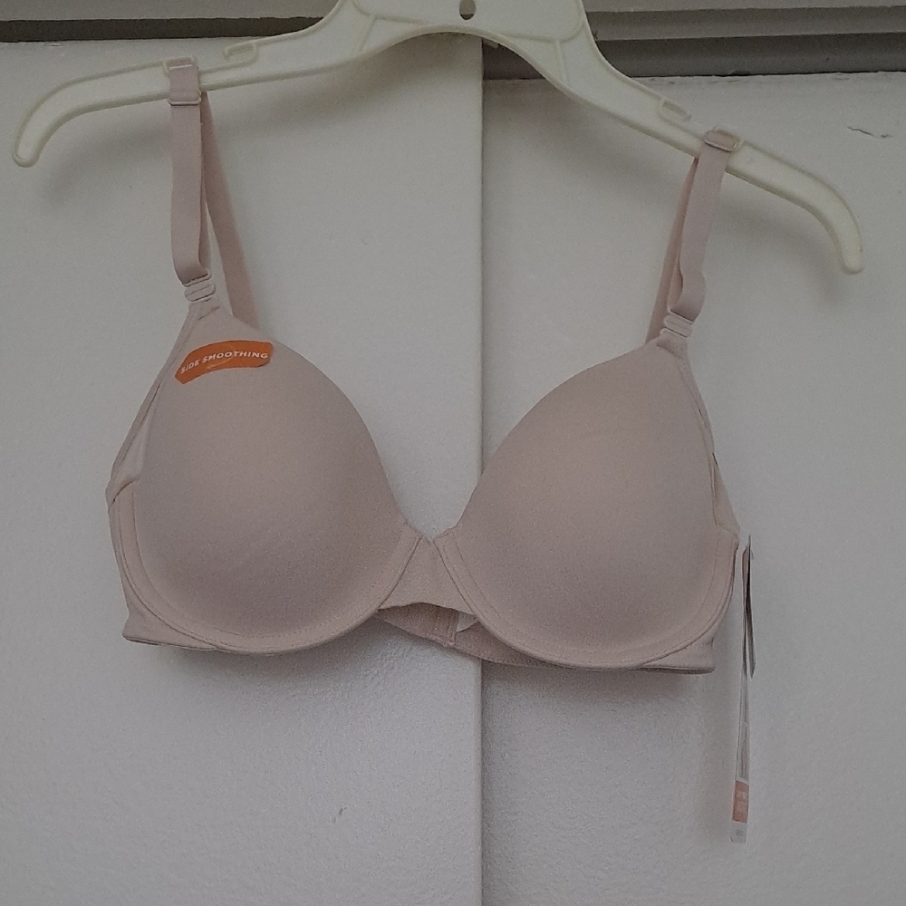 Warner's Cream Seamless Bra with Molded Cups